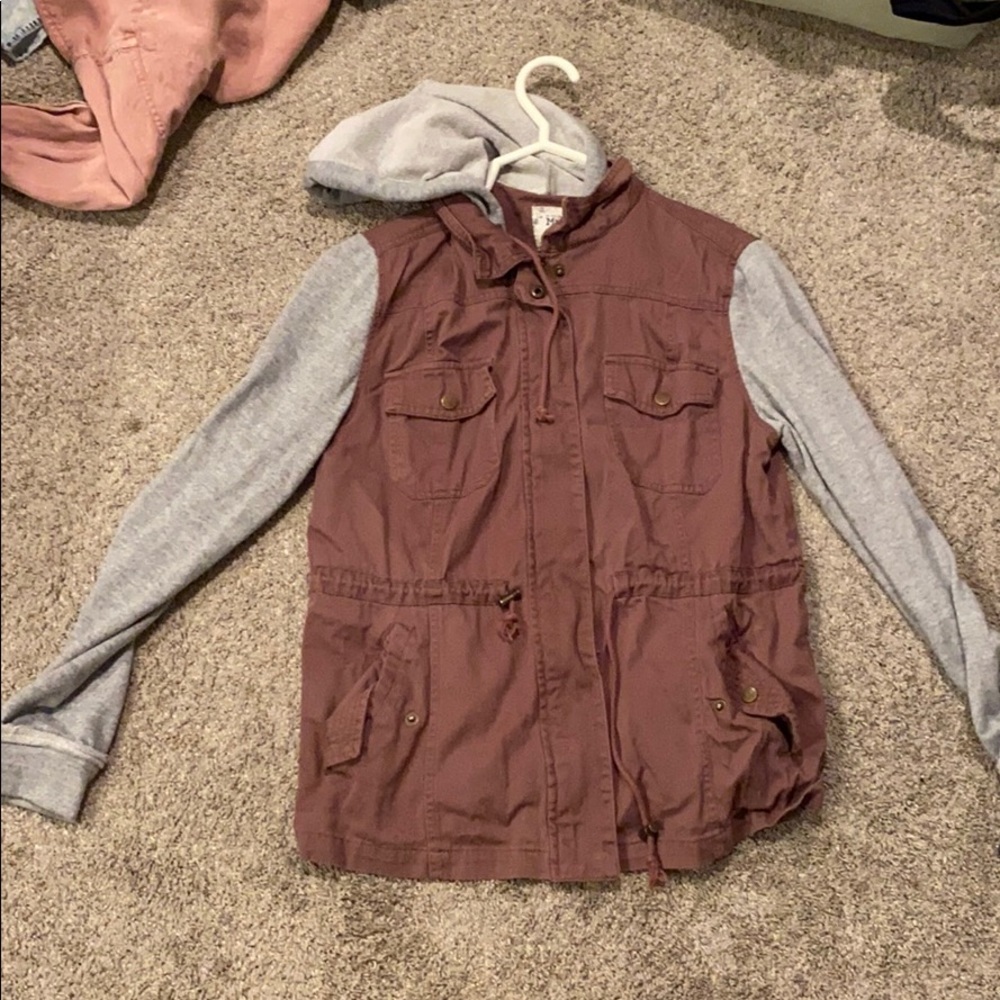 Burgundy jean jacket with a hood and pockets!!